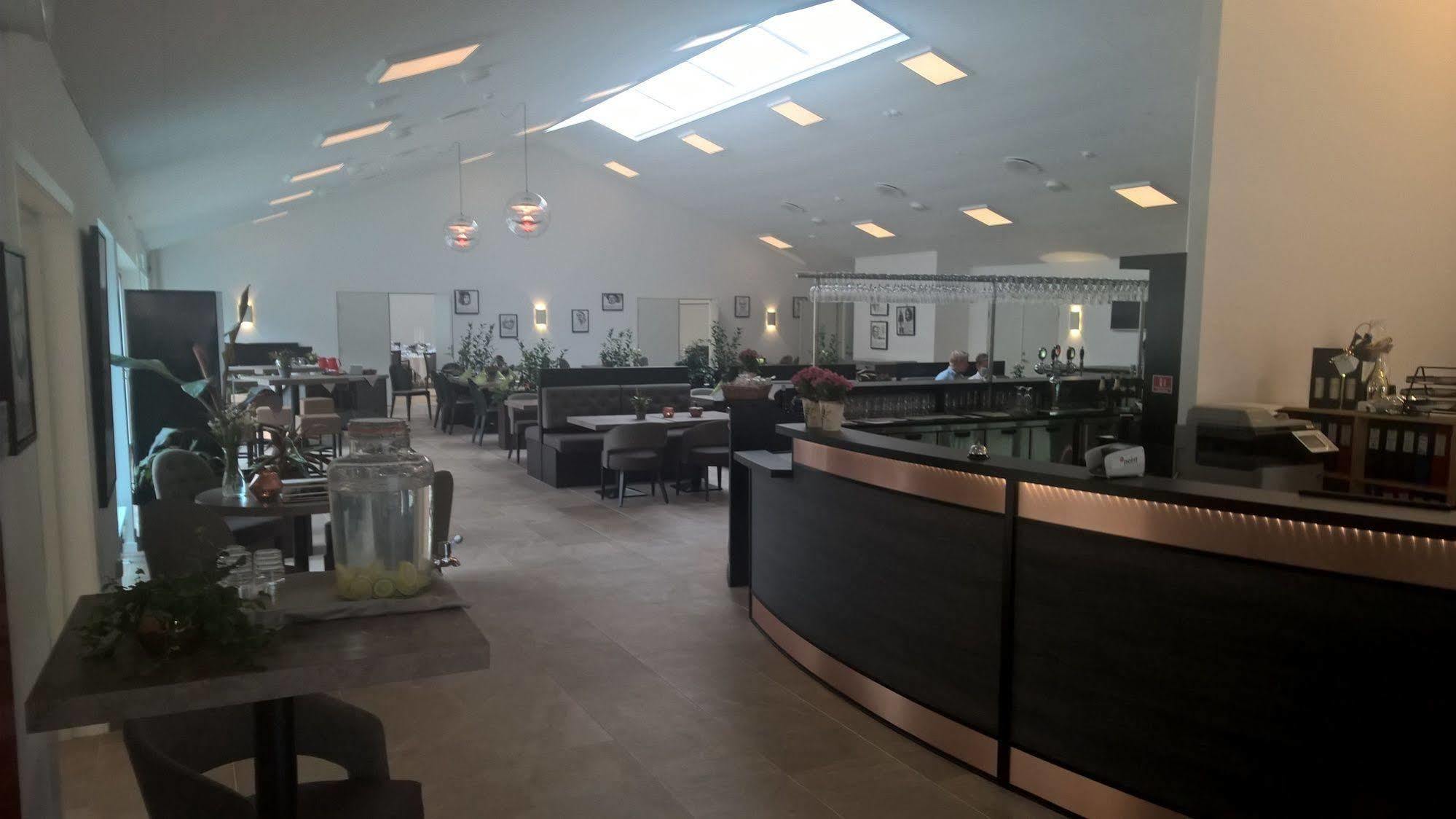 ניקובינג פלסטר Hotel Falster מראה חיצוני תמונה
